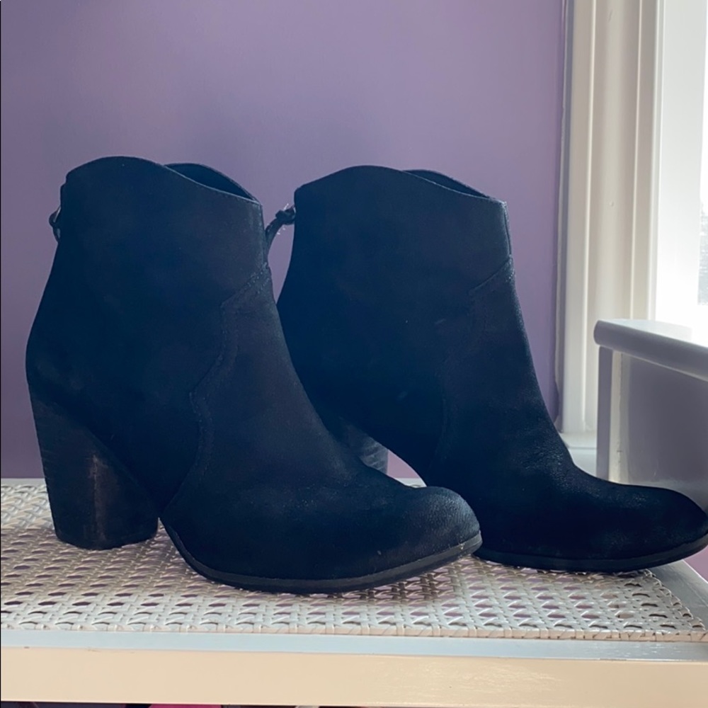 BP Zip Booties